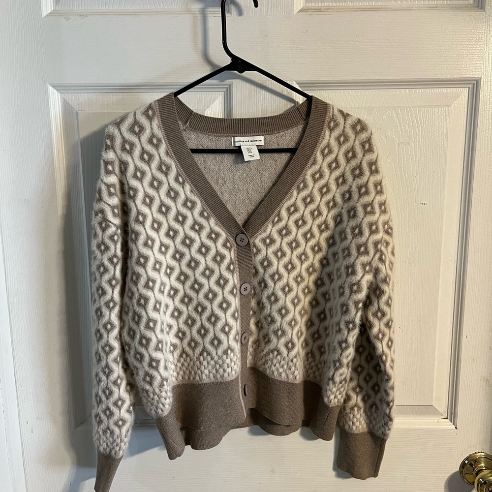 Cupcakes and Cashmere Sweater Fuzzy Cardigan Gray Size Small like new